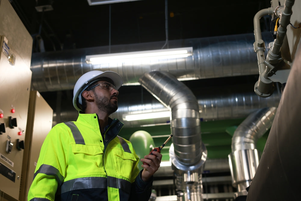 How to Maintain PPE Effectiveness Across Long Shifts